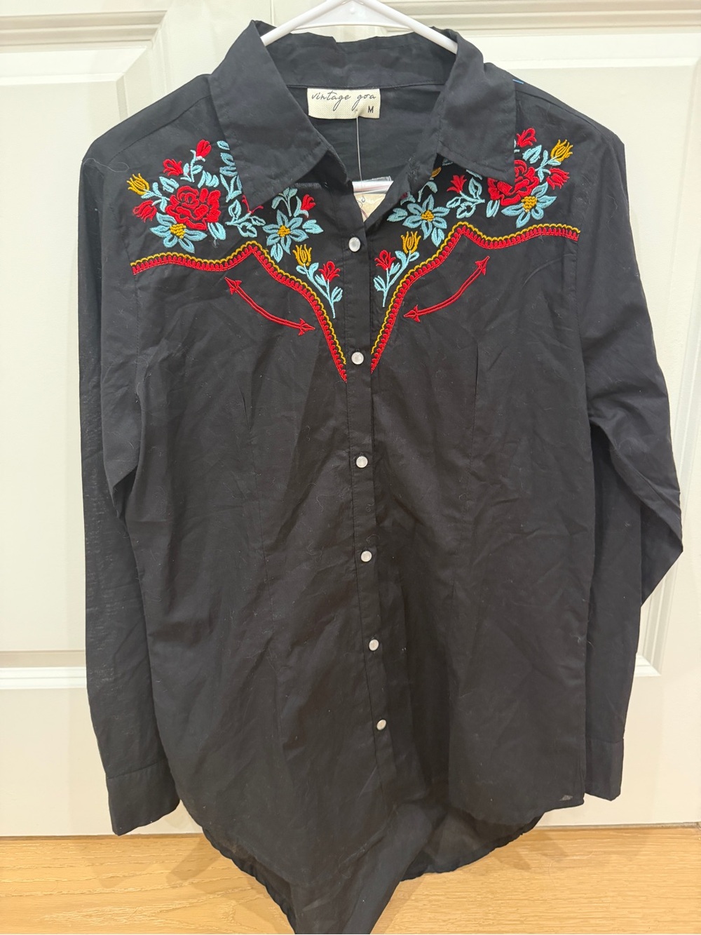 Vintage Goa Embroidered Black Western Shirt with Colorful Floral Accents NWT  M